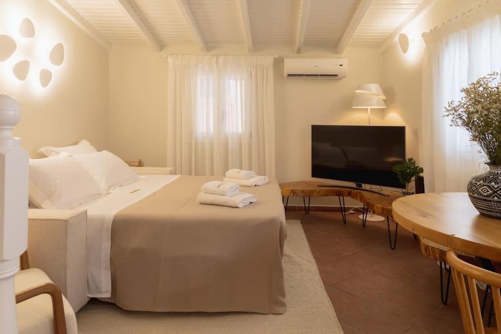 Piatta Medusa Venetian Flat In Corfu Old Town